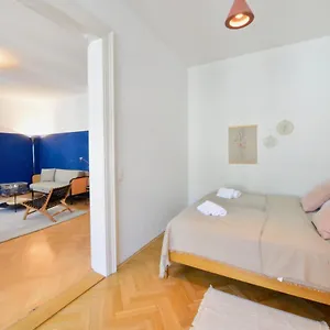 Apartment Beautiful Flat Next To Karlskirche, Wien