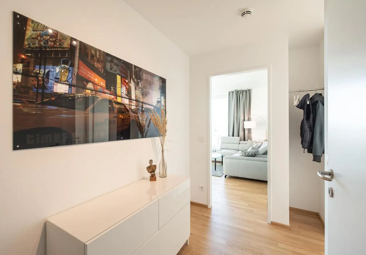 New Luxury Apartment Overlooking Viena