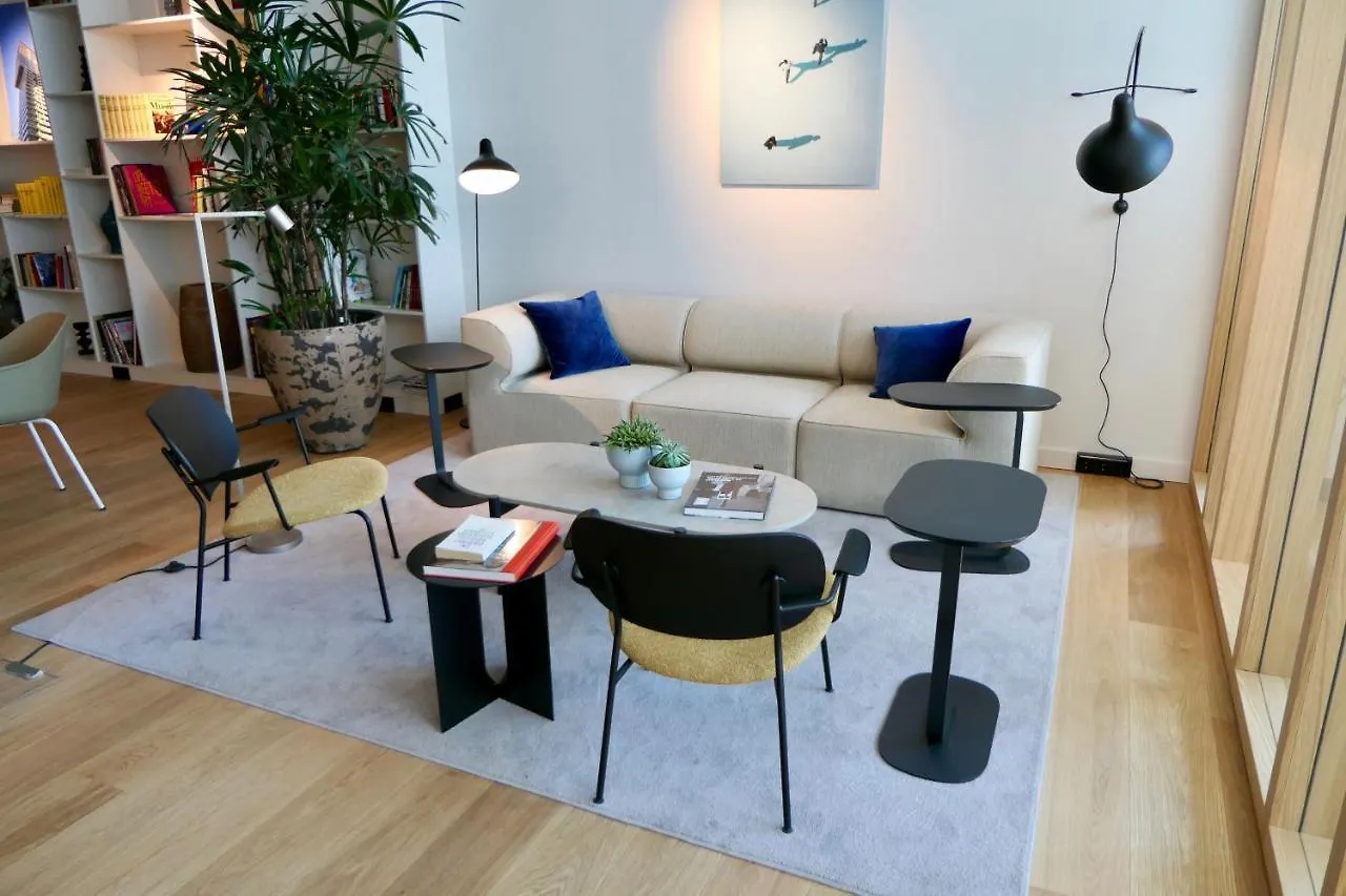 New Luxury Apartment Overlooking Viena